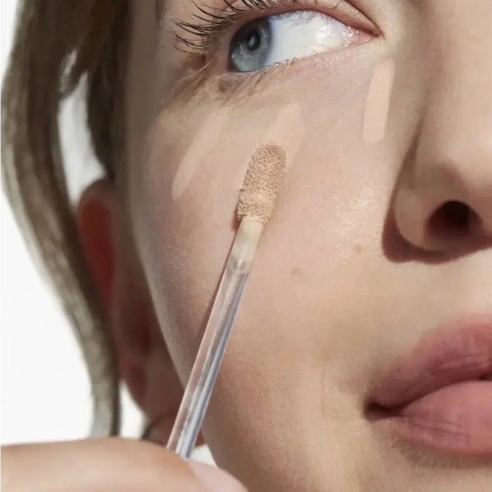 beautycounter Liquid Concealer - Light Beige Shade